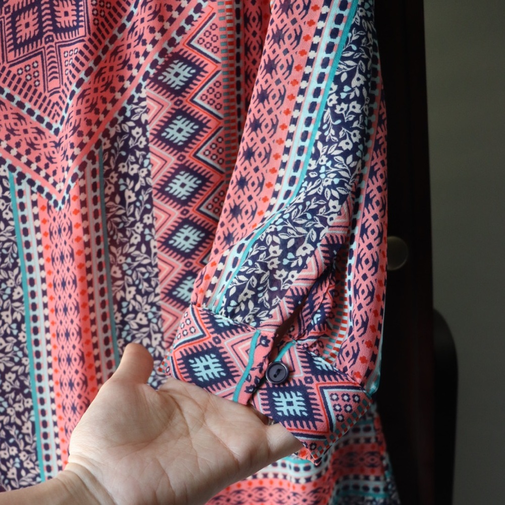 Patterned Dress - Picture 3 of 6
